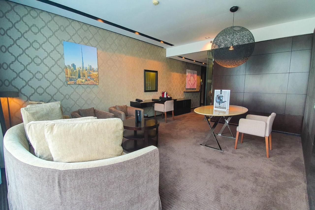 เดอะ แคนวาส โฮเต็ล ดูไบ - เอ็มแกลเลอรี Hotel ภายนอก รูปภาพ