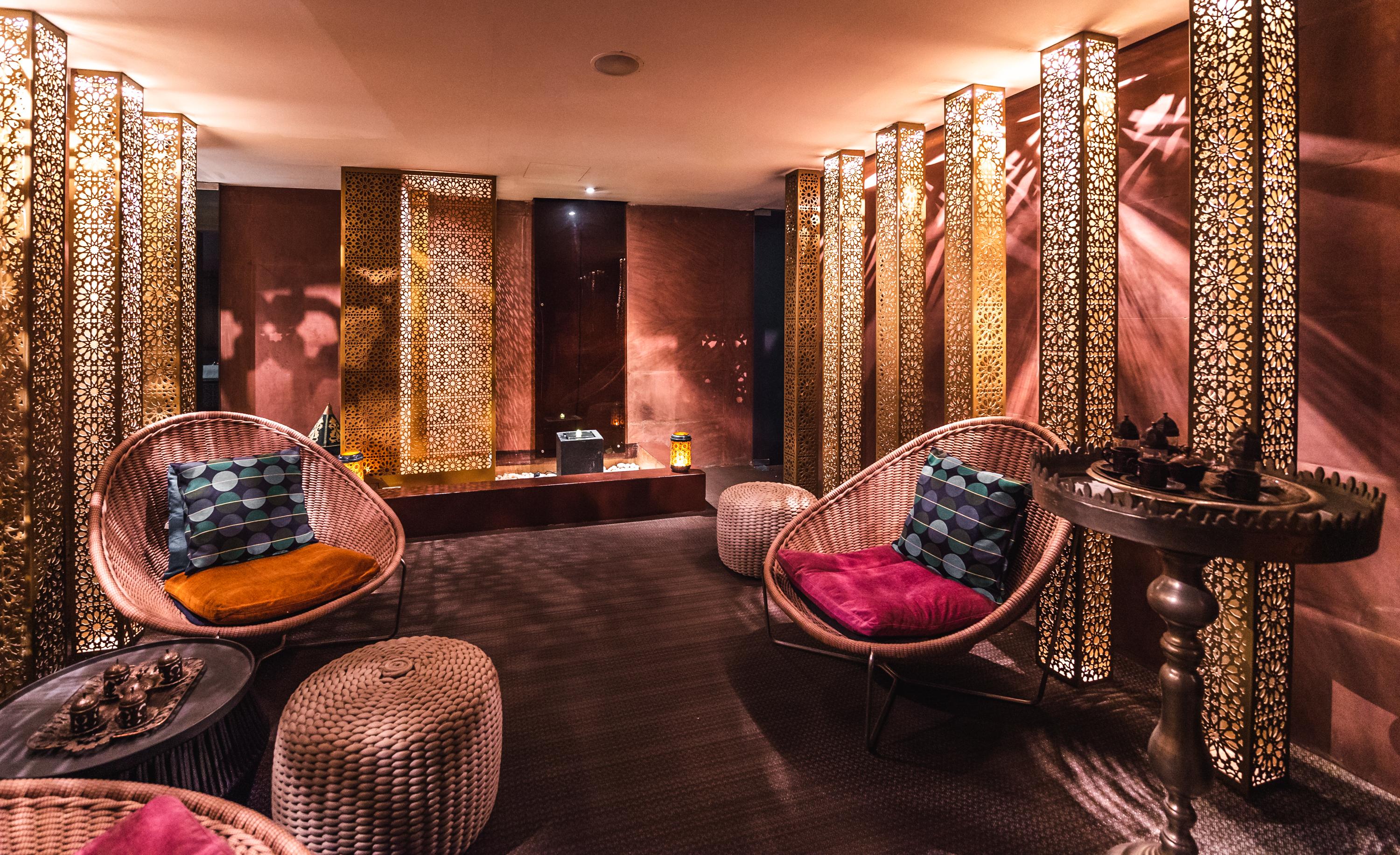 เดอะ แคนวาส โฮเต็ล ดูไบ - เอ็มแกลเลอรี Hotel ภายนอก รูปภาพ The Spa at The Oberoi, Mumbai