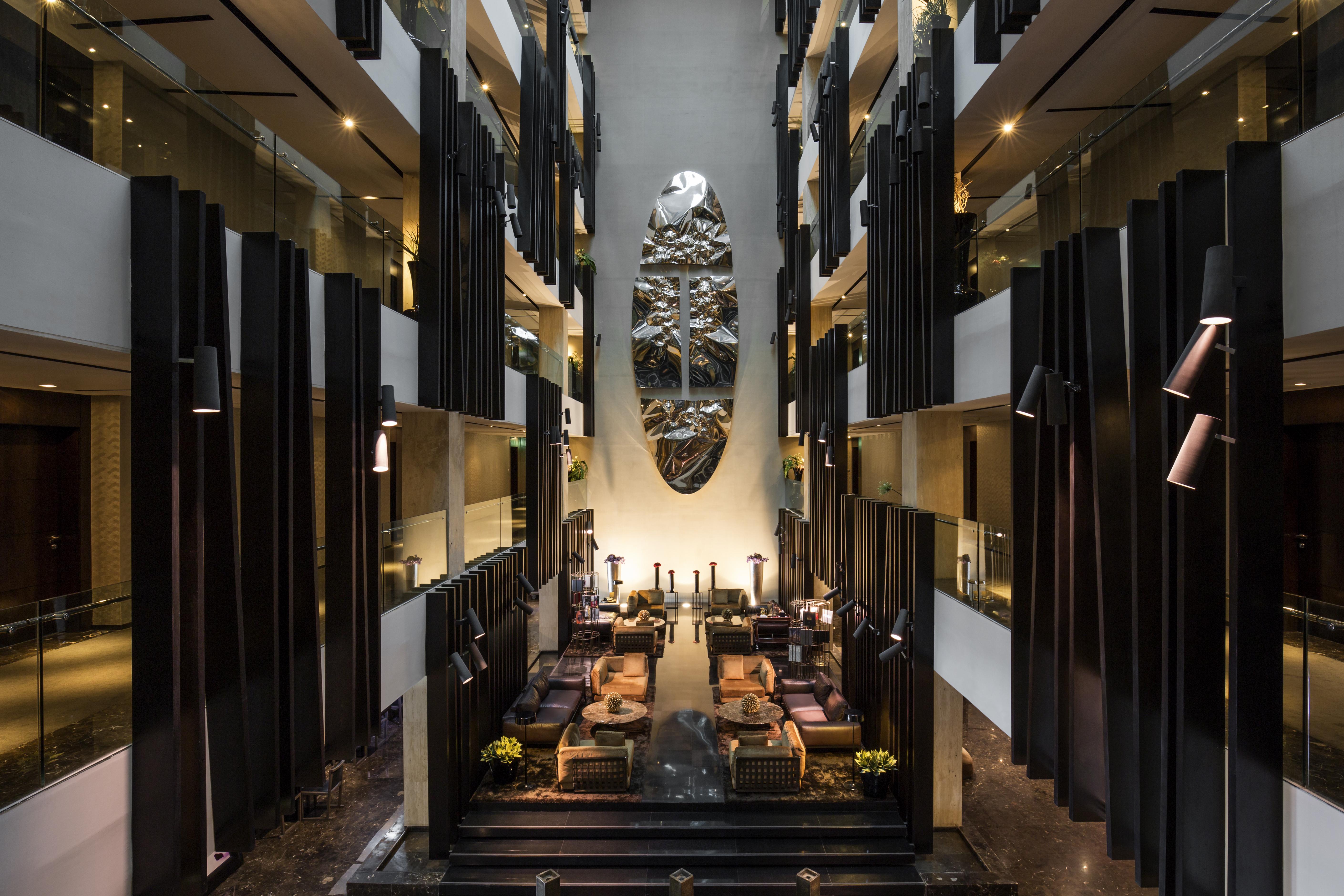 เดอะ แคนวาส โฮเต็ล ดูไบ - เอ็มแกลเลอรี Hotel ภายนอก รูปภาพ The hotel's lobby