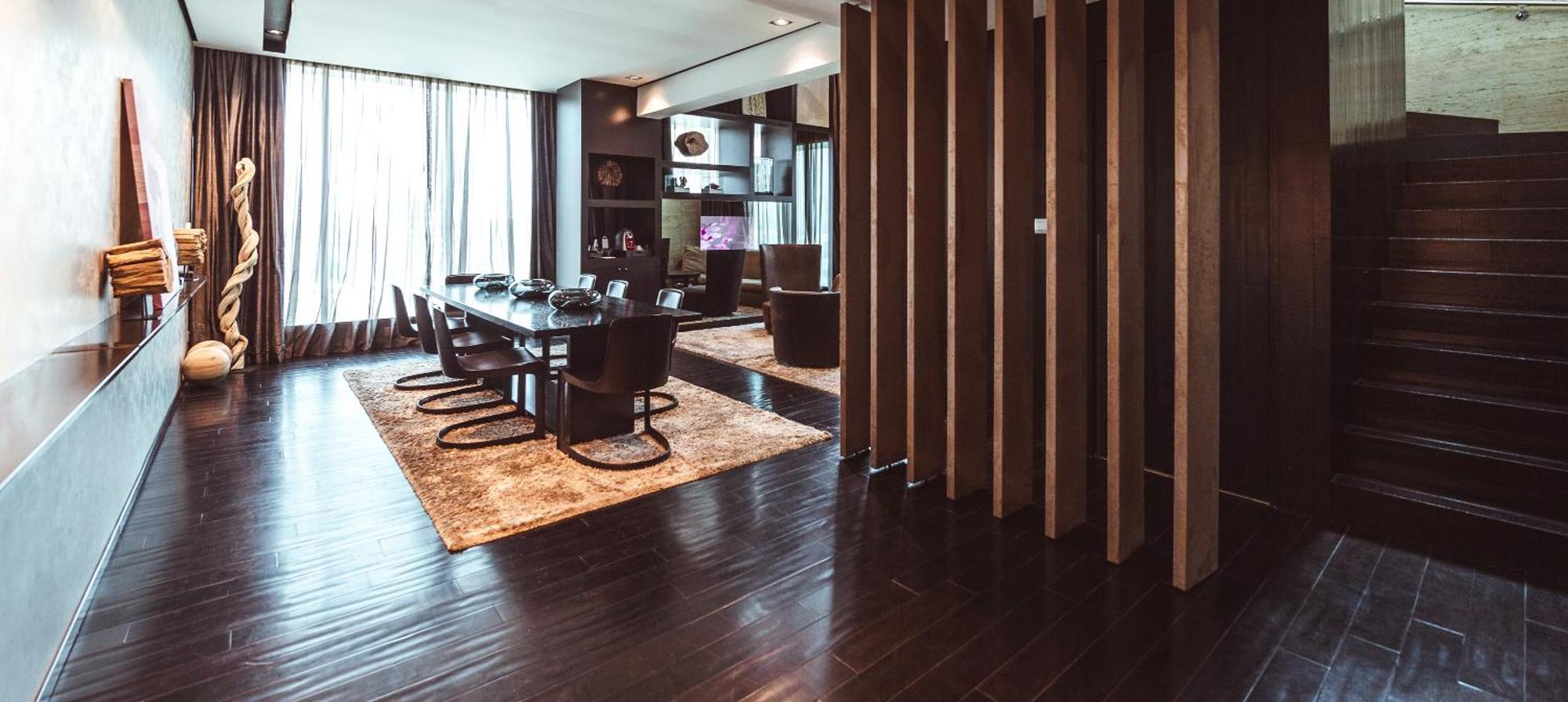 เดอะ แคนวาส โฮเต็ล ดูไบ - เอ็มแกลเลอรี Hotel ภายนอก รูปภาพ The interior of a suite at the Ritz-Carlton, Kuala Lumpur